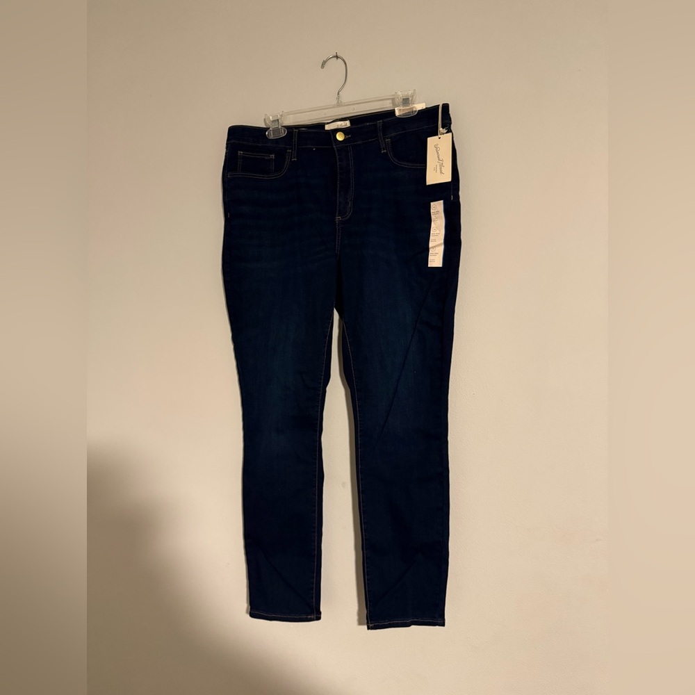 NWT DARK WASH MID-RISE SKINNY JEANS FROM TARGET